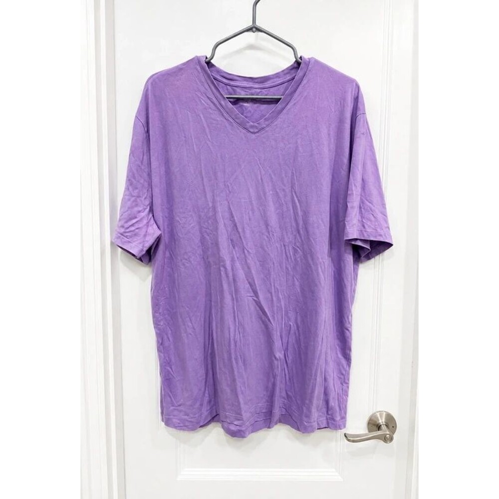 Gap Men’s XXL Lavender Purple V-Neck Short Sleeve T-Shirt